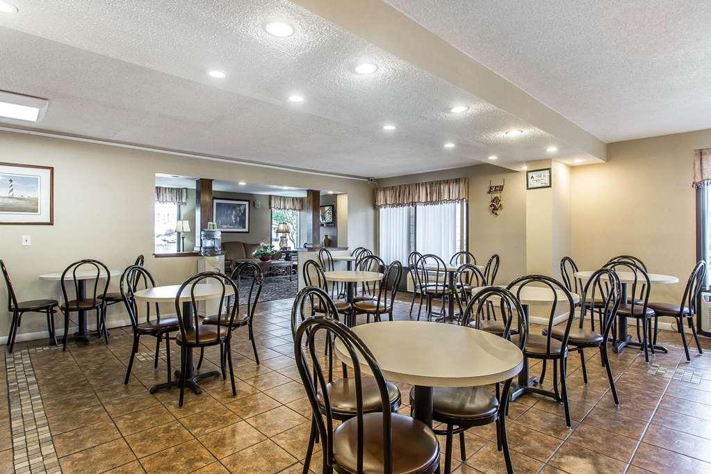 Quality Inn Greenville Near University Restaurace fotografie